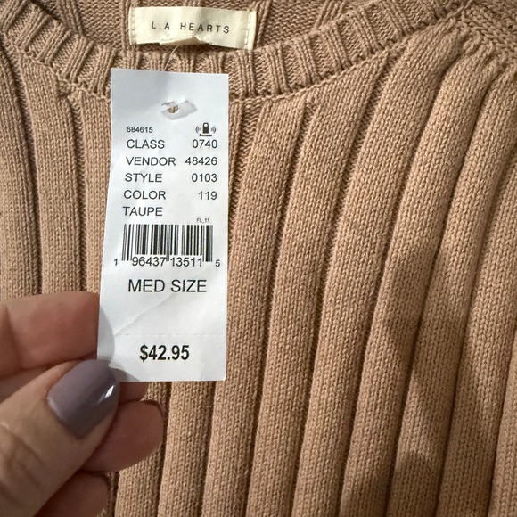PacSun taupe cropped sweater - L.A.‎ Hearts - Size Medium NWT - Picture 6 of 8